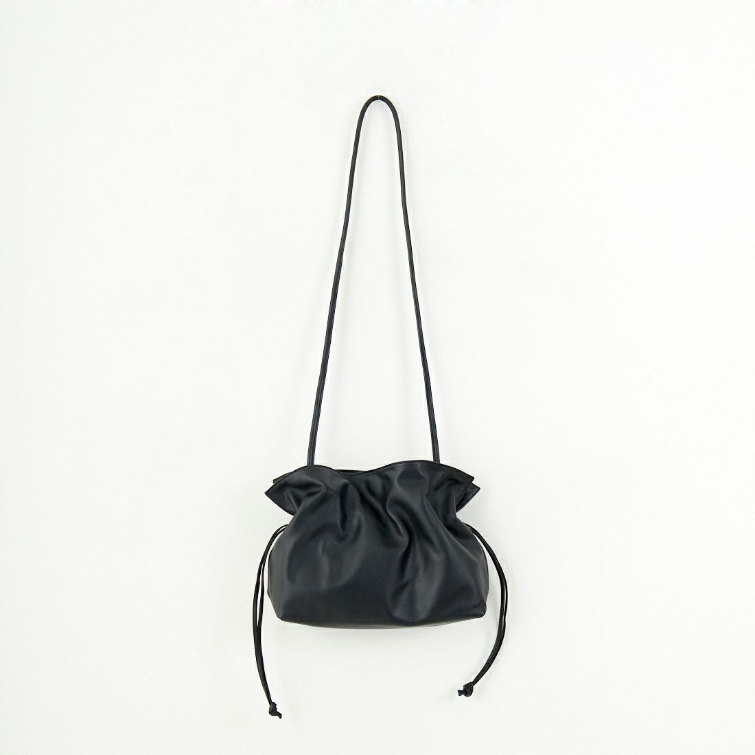 AULENTTI [オウレンティ] 巾着ショルダーバッグ [EL-8236-SA] S28 NERO