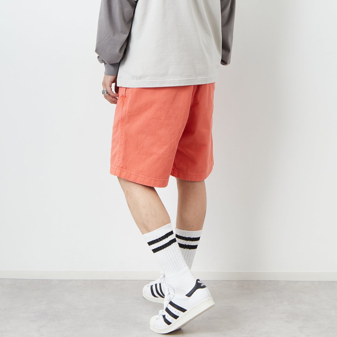 GRAMiCCi [グラミチ] Gショーツ ピグメントダイ [G4SM-P123] DEEP CORAL &&モデル身長：179cm 着用サイズ：L&&