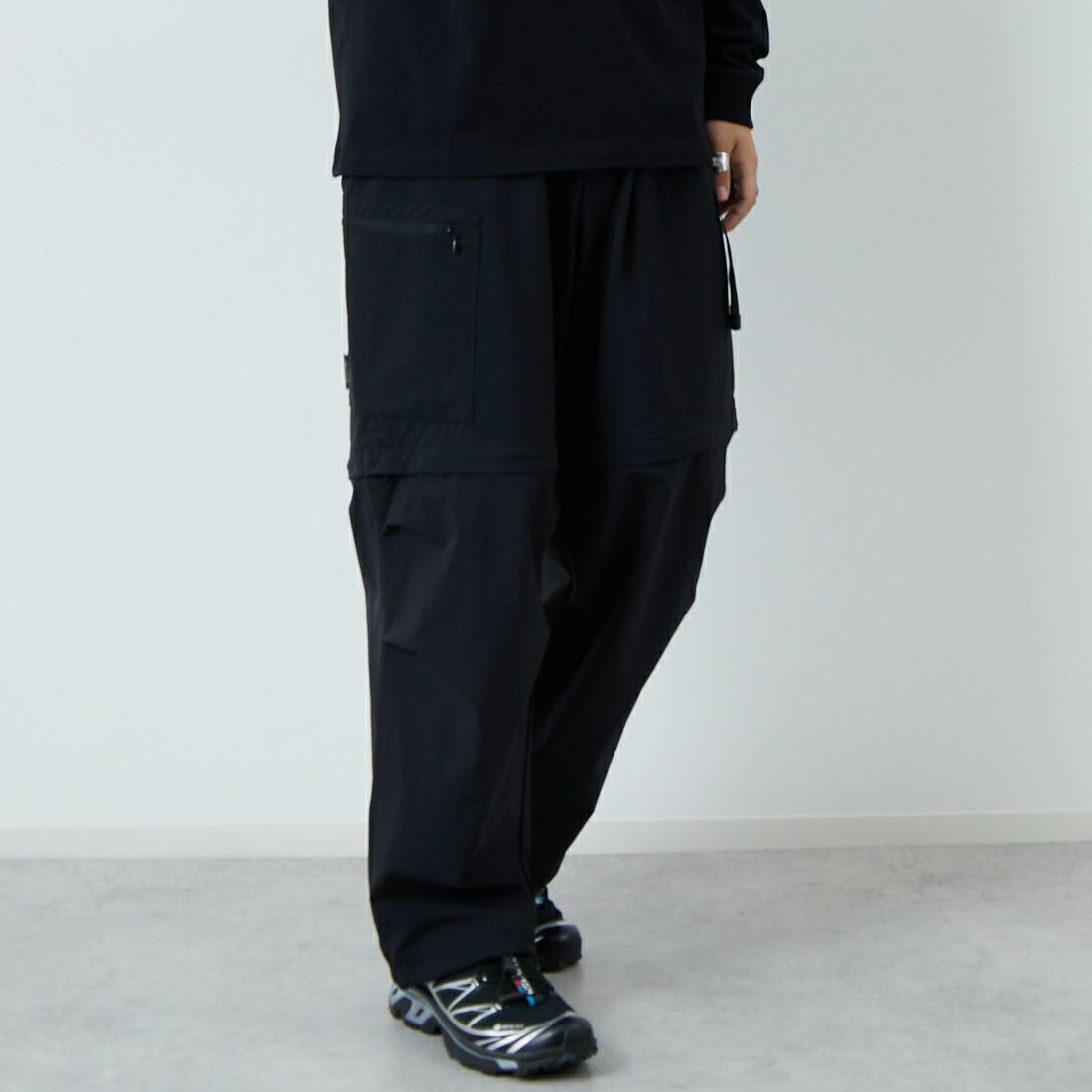 SEDAN ALL-PURPOSE [セダン オールパーパス] コンバーチブルパンツ [SD25S-PT05] BLACK &&モデル身長：179cm 着用サイズ：XL&&