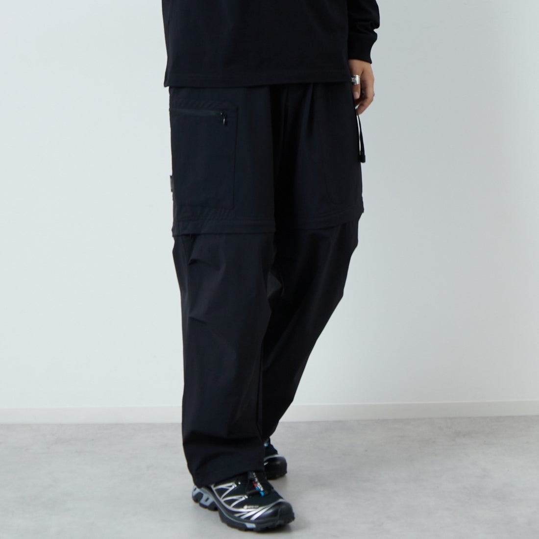 SEDAN ALL-PURPOSE [セダン オールパーパス] コンバーチブルパンツ [SD25S-PT05] BLACK &&モデル身長：179cm 着用サイズ：XL&&