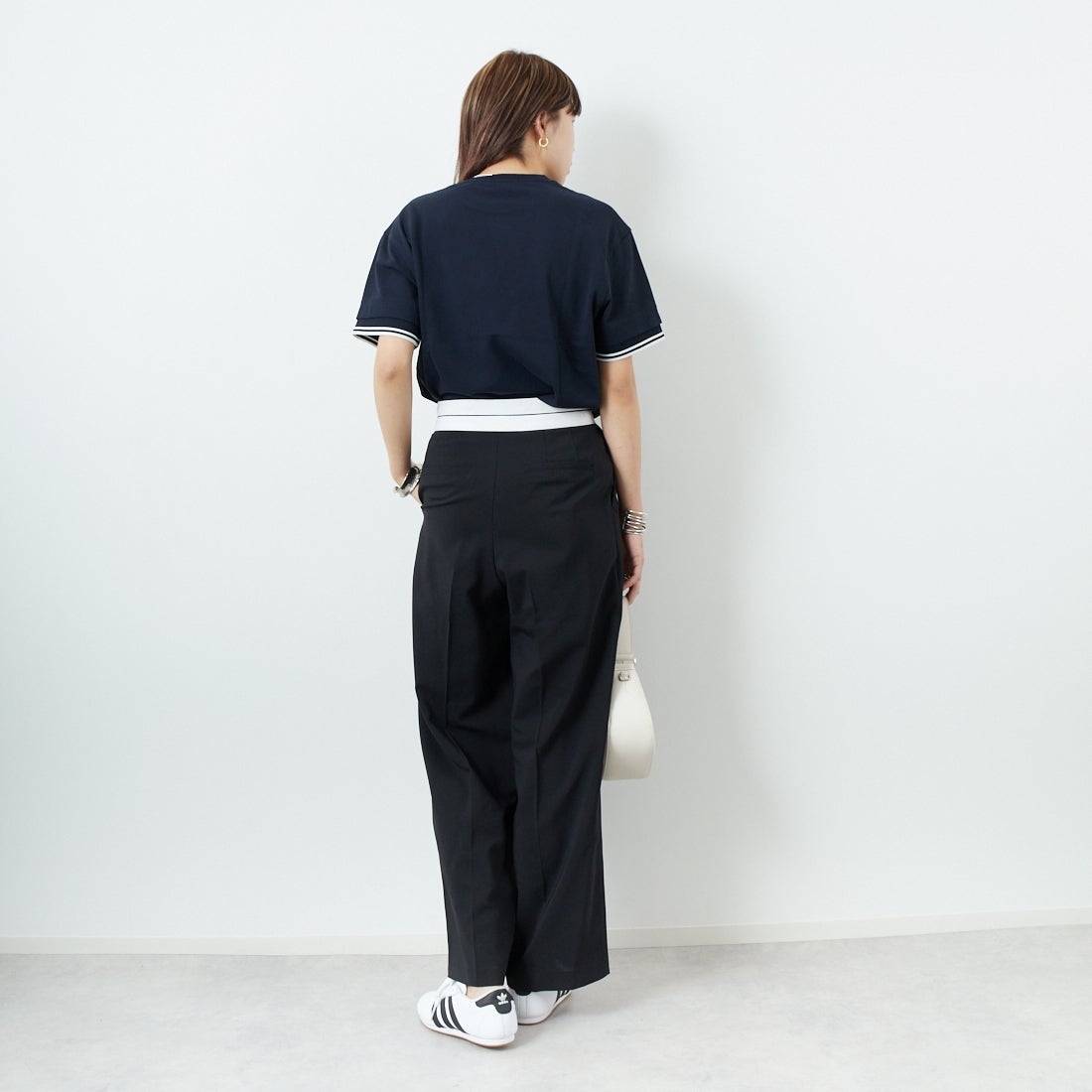 FRED PERRY [フレッドペリー] ティップライン ショートスリーブピケTシャツ [G9167] 608 NAVY &&モデル身長：167cm 着用サイズ：10&&