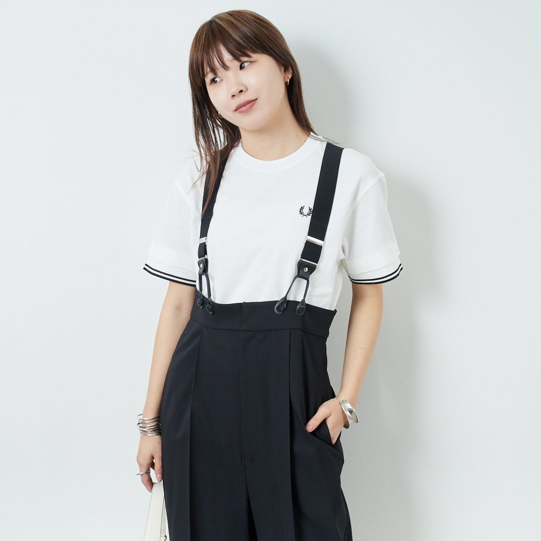 FRED PERRY [フレッドペリー] ティップライン ショートスリーブピケTシャツ [G9167] 129 SNOW W &&モデル身長：167cm 着用サイズ：10&&