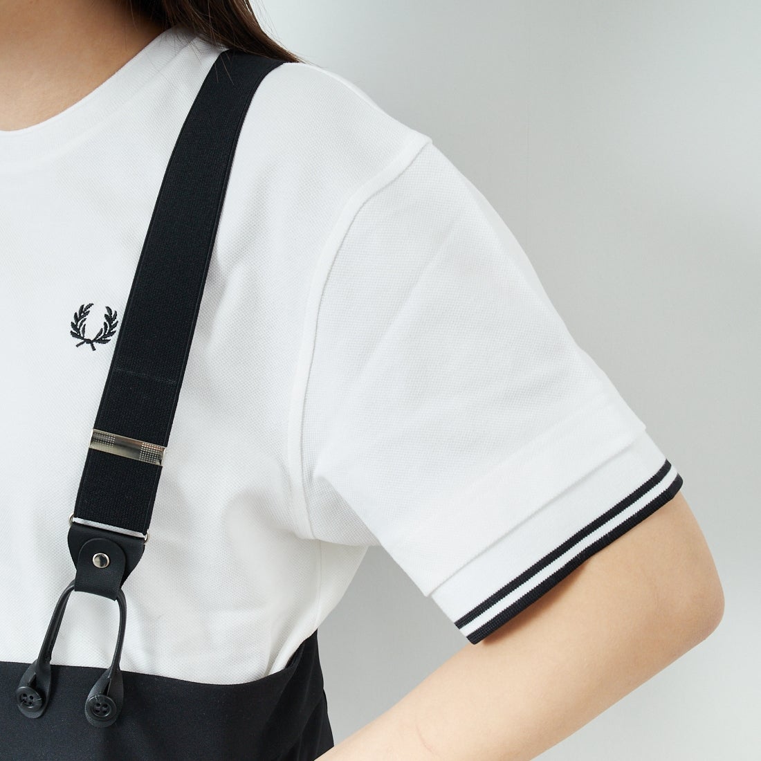 FRED PERRY [フレッドペリー] ティップライン ショートスリーブピケTシャツ [G9167] 129 SNOW W &&モデル身長：167cm 着用サイズ：10&&