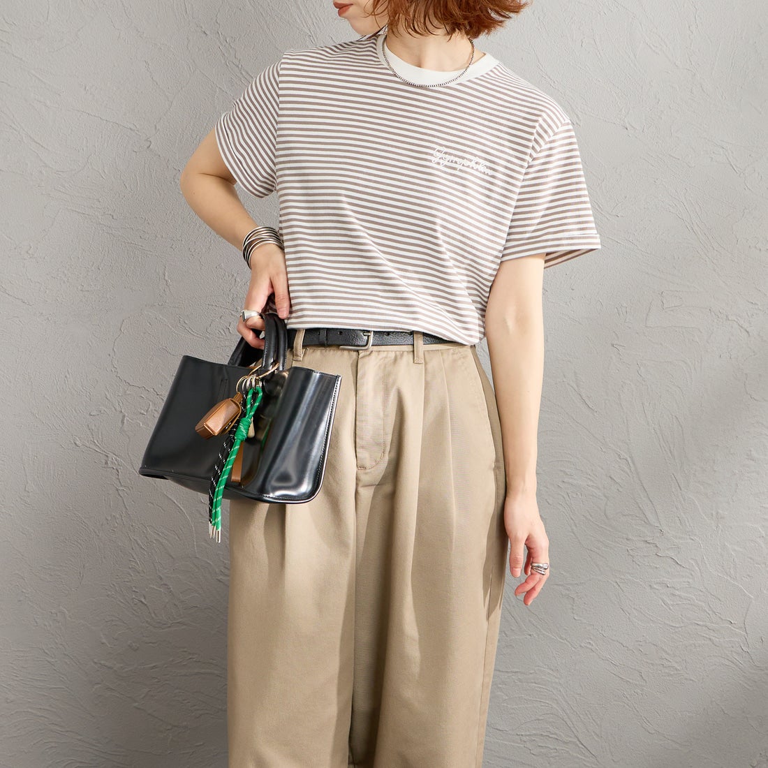 Gymphlex [ジムフレックス] ショートスリーブ ロールアップTシャツ [GY-C0446COM] WHT/TAU ST &&モデル身長：158cm 着用サイズ：14&&