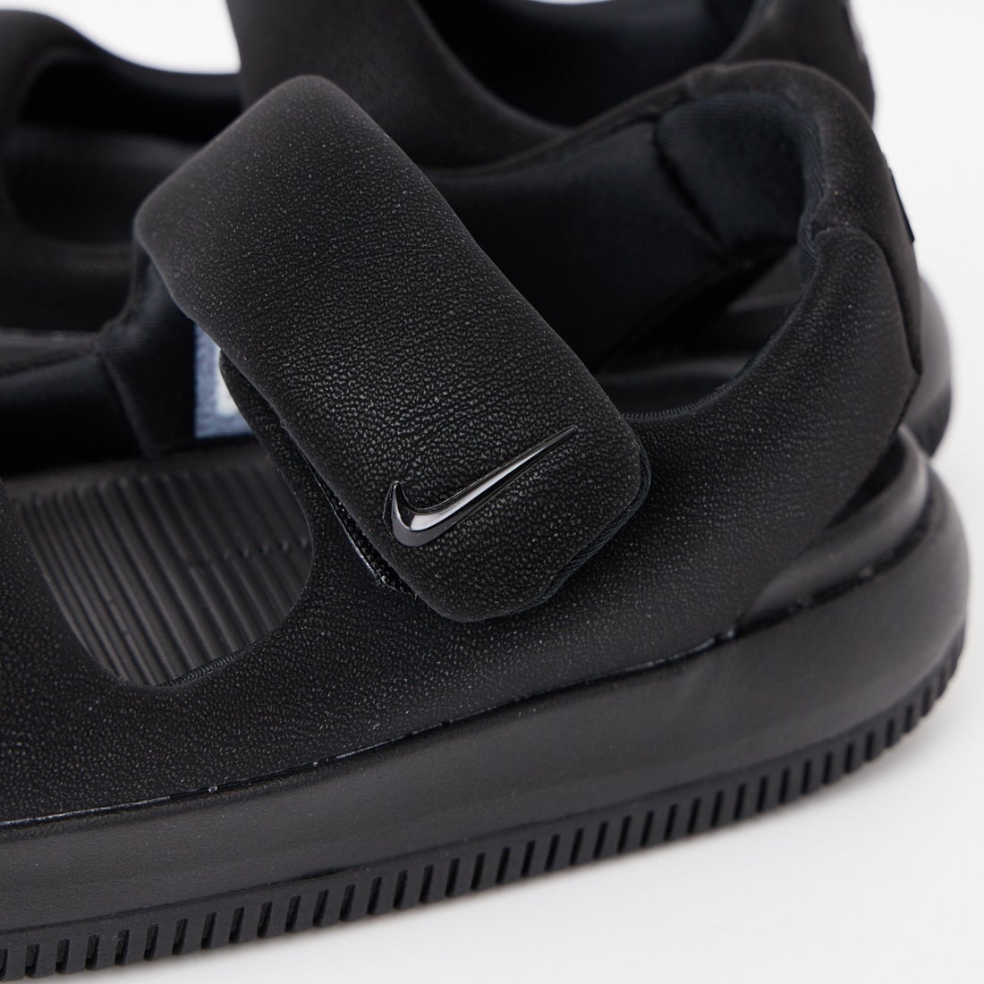 NIKE [ナイキ] ウィメンズ カームサンダル [FJ6043] 001 ﾌﾞﾗｯｸ