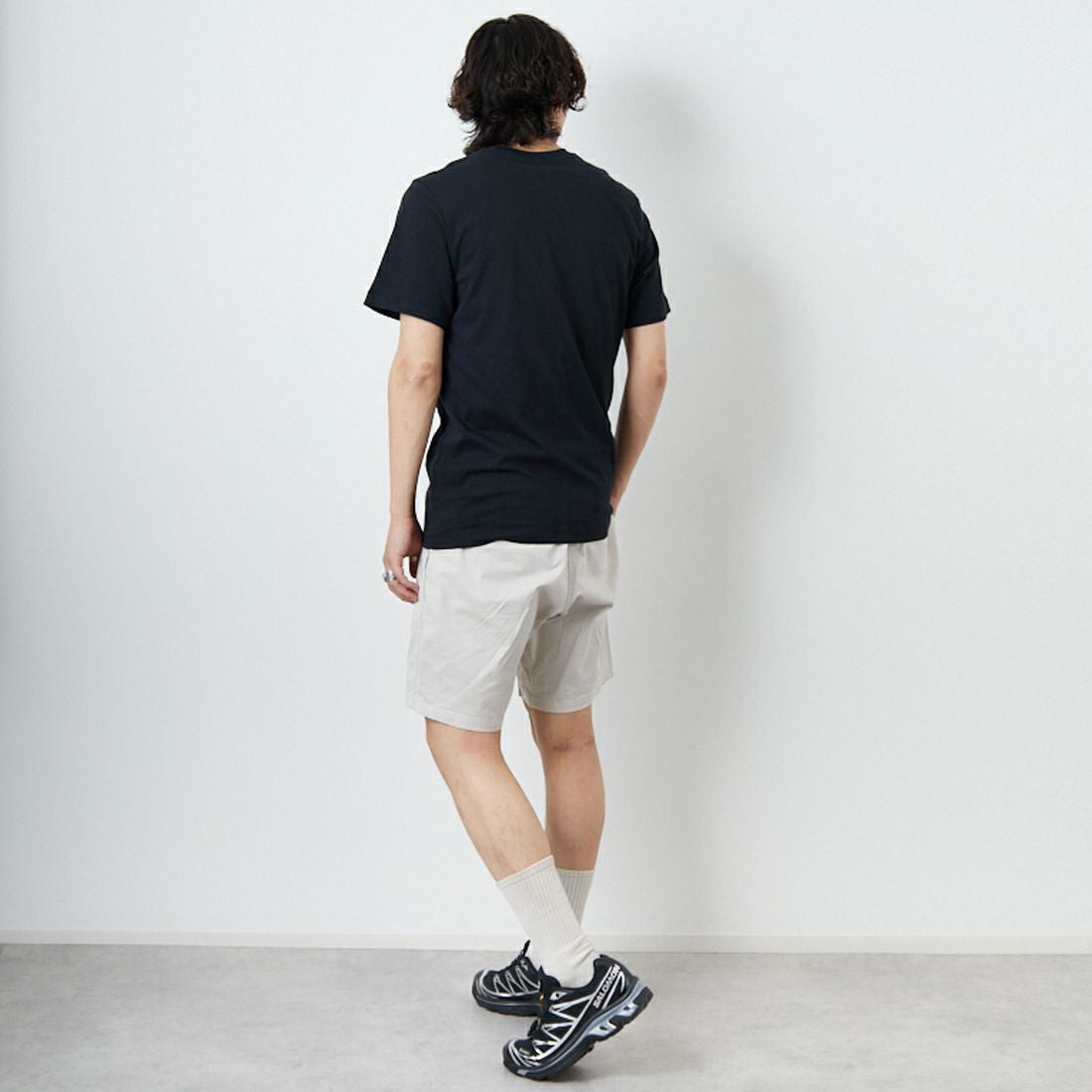 NIKE [ナイキ] BRANDRIFF スポーツウェアTシャツ [HV9150] 010 BLACK &&モデル身長：179cm 着用サイズ：M&&