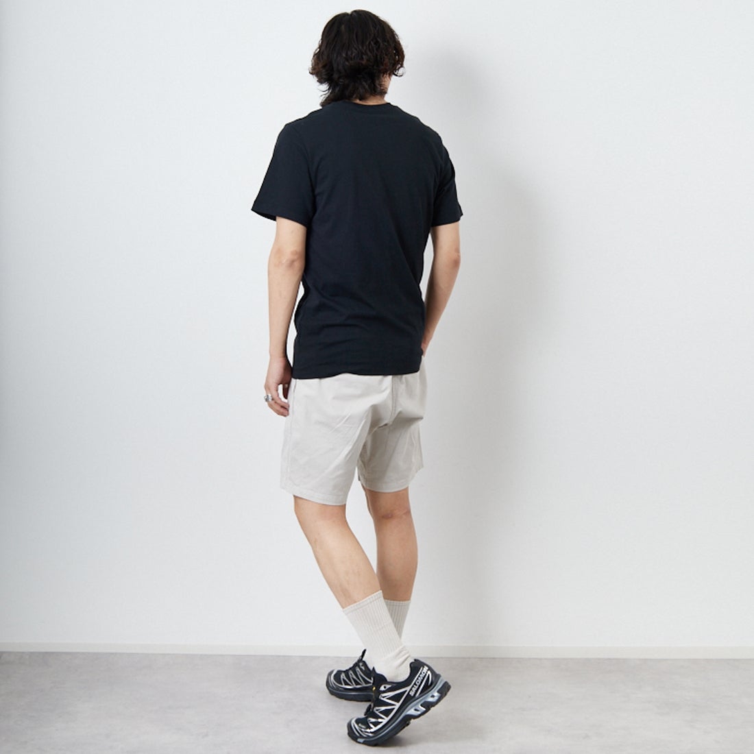 NIKE [ナイキ] BRANDRIFF スポーツウェアTシャツ [HV9150] 010 BLACK &&モデル身長：179cm 着用サイズ：M&&