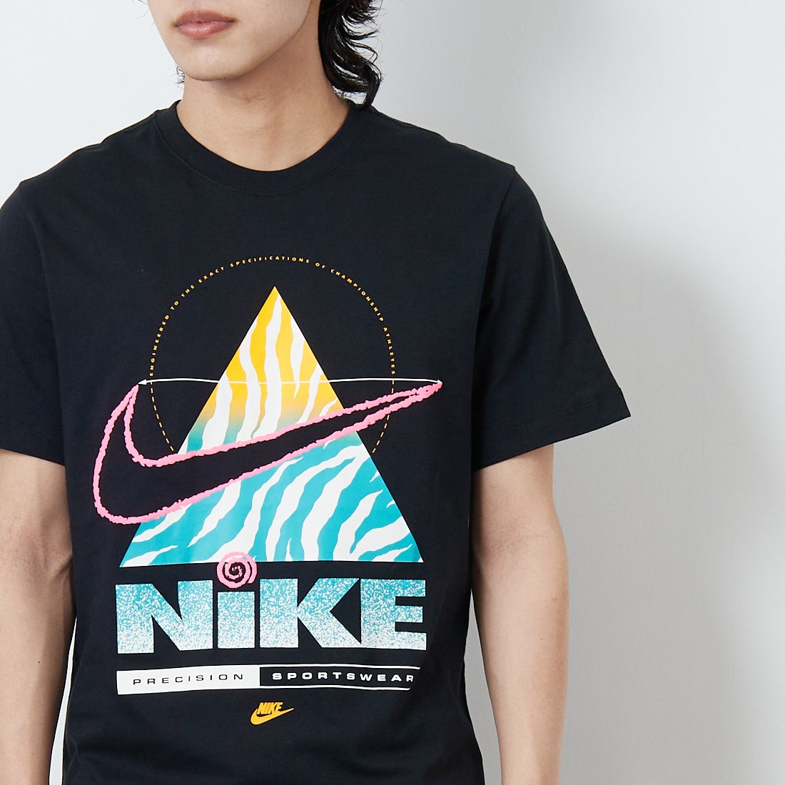 NIKE [ナイキ] BRANDRIFF スポーツウェアTシャツ [HV9150] 010 BLACK &&モデル身長：179cm 着用サイズ：M&&