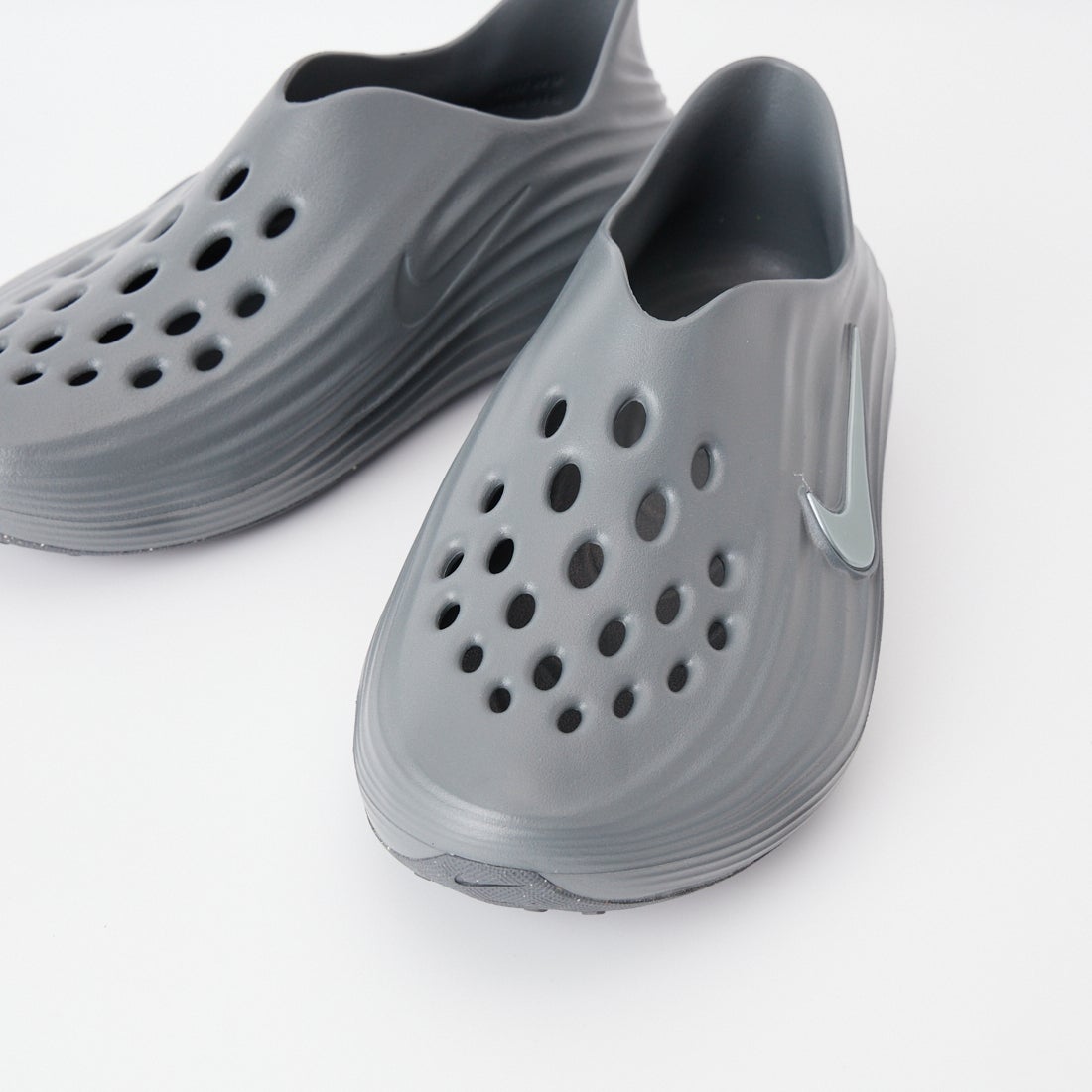 NIKE [ナイキ] ReactX リジュビネイト [HV5060] 002 ｽﾓｰｸｸﾞ