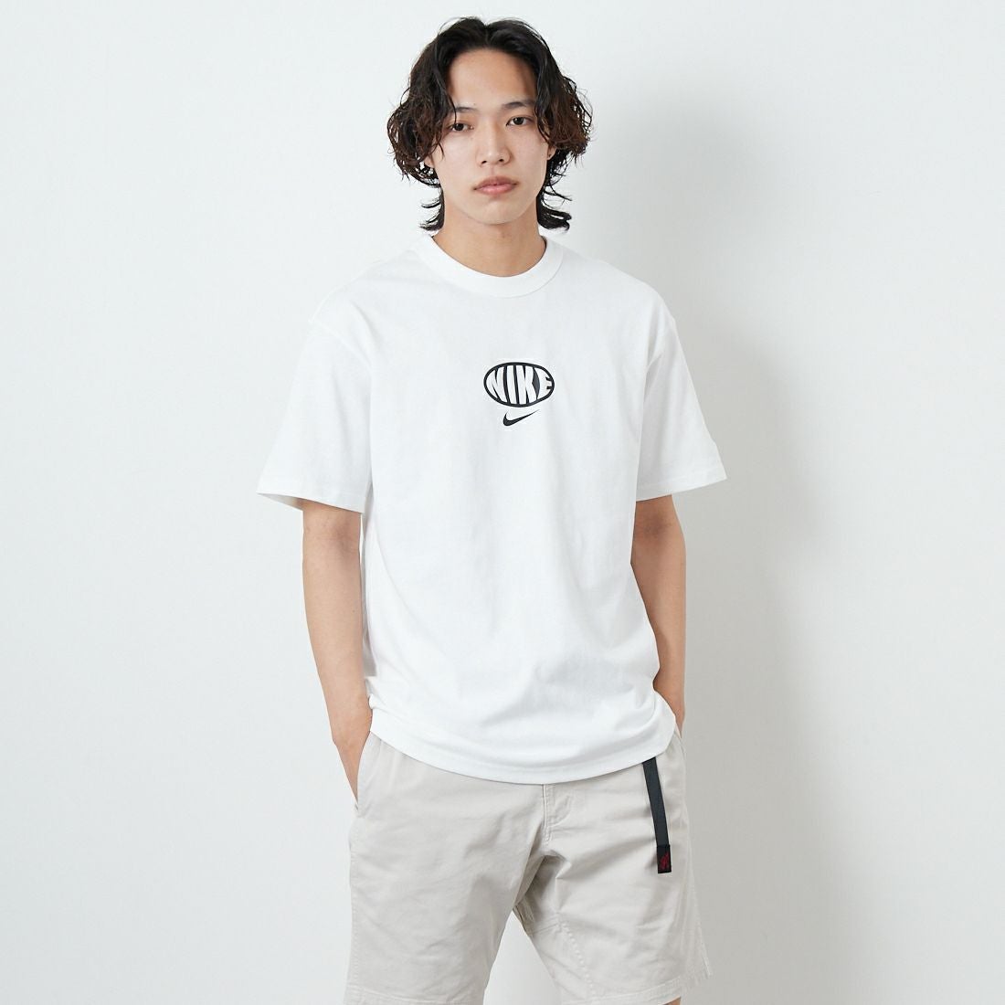 NIKE [ナイキ] プレミアム エッセンシャルTシャツ [IB7554] 100 WHITE &&モデル身長：179cm 着用サイズ：M&&
