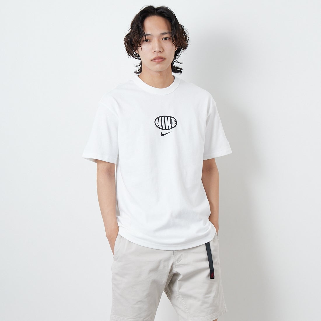 NIKE [ナイキ] プレミアム エッセンシャルTシャツ [IB7554] 100 WHITE &&モデル身長：179cm 着用サイズ：M&&
