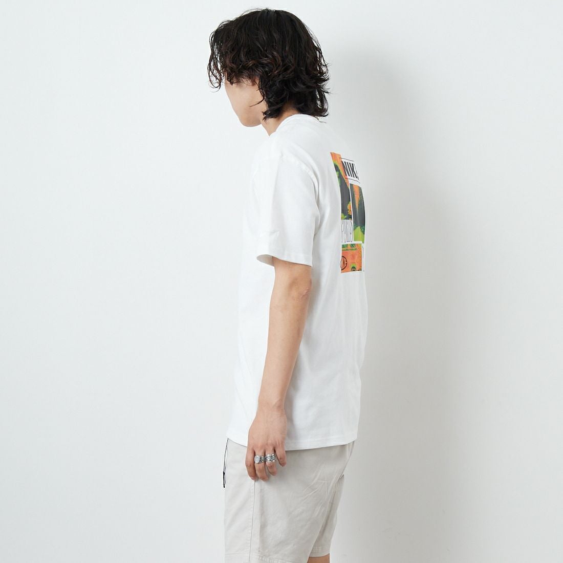 NIKE [ナイキ] プレミアム エッセンシャルTシャツ [IB7554] 100 WHITE &&モデル身長：179cm 着用サイズ：M&&