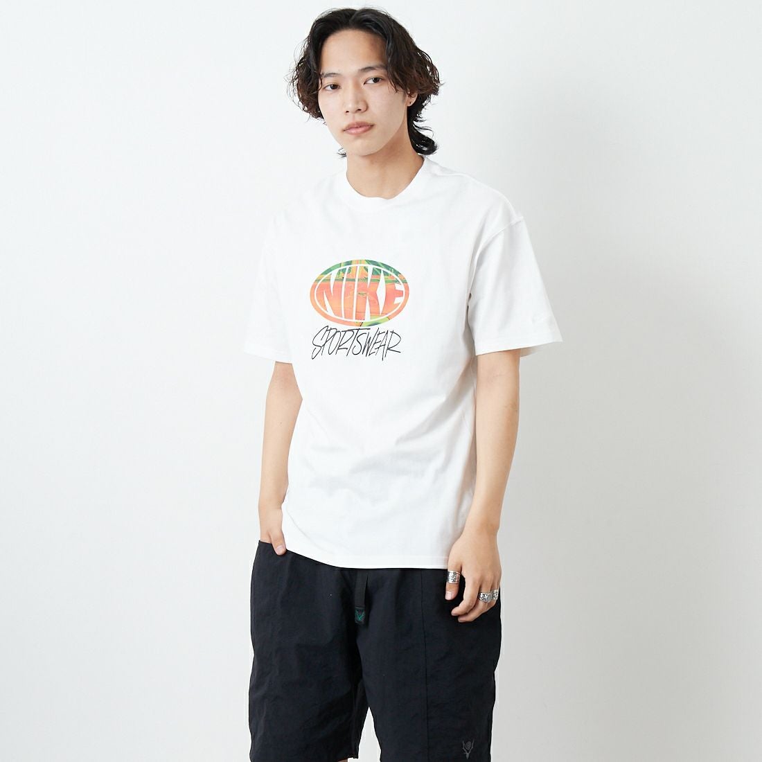 NIKE [ナイキ] スポーツウェアTシャツ [IB7556] 100 WHITE &&モデル身長：179cm 着用サイズ：M&&