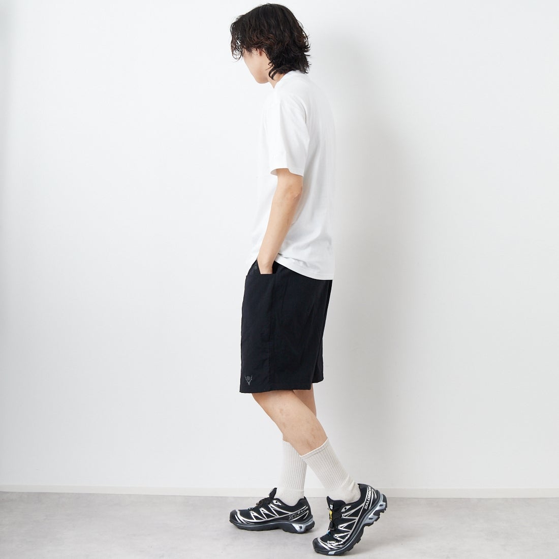 NIKE [ナイキ] スポーツウェアTシャツ [IB7556] 100 WHITE &&モデル身長：179cm 着用サイズ：M&&