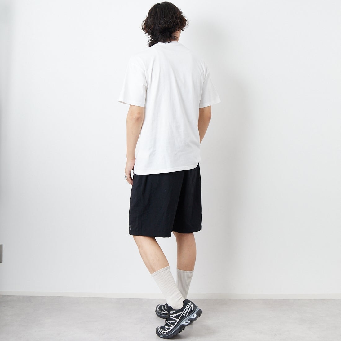 NIKE [ナイキ] スポーツウェアTシャツ [IB7556] 100 WHITE &&モデル身長：179cm 着用サイズ：M&&