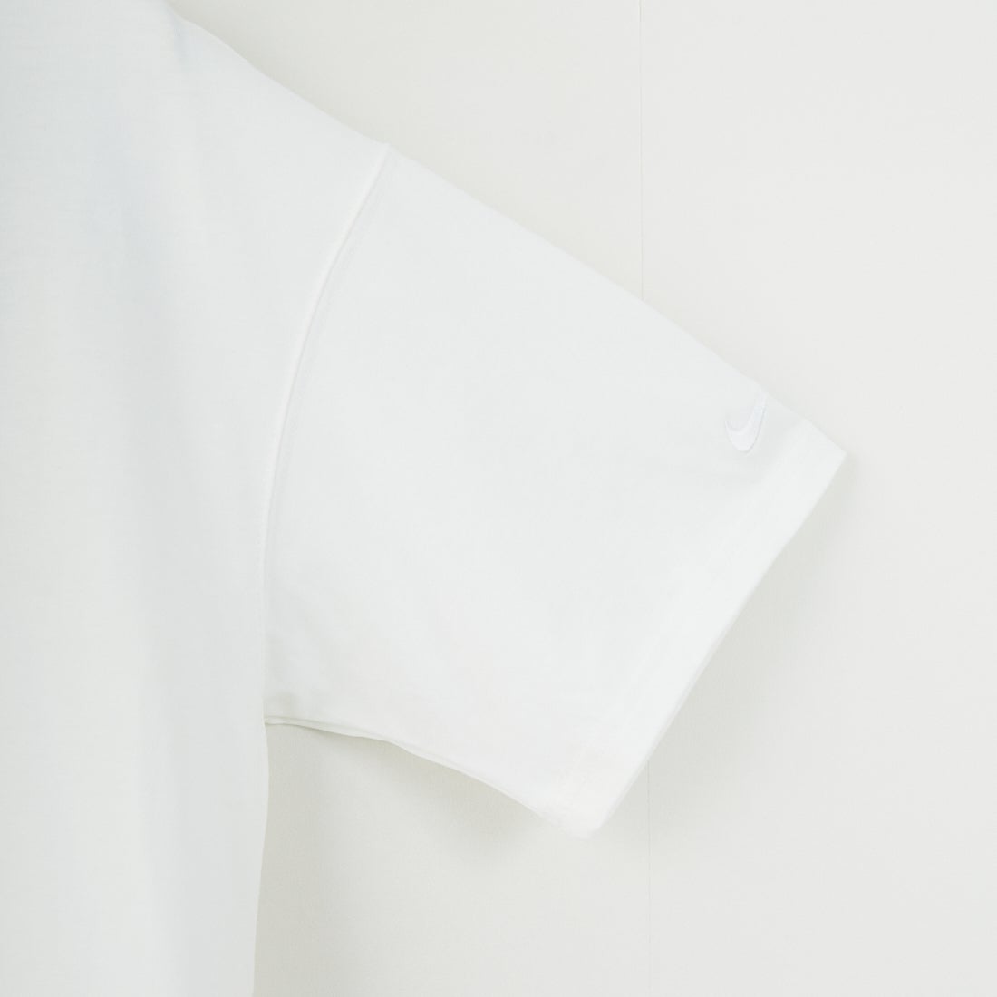 NIKE [ナイキ] スポーツウェアTシャツ [IB7556] 100 WHITE