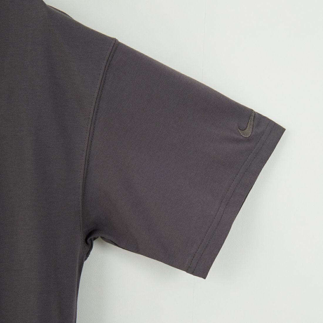 NIKE [ナイキ] スポーツウェアTシャツ [IB7556] 254 M.ASH