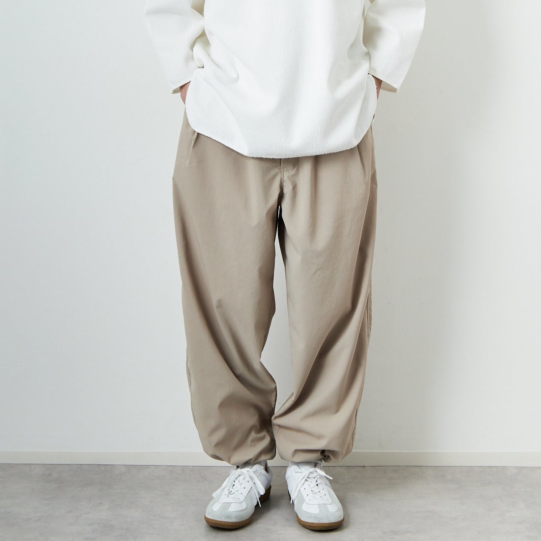 BEIGE&&モデル身長：168cm 着用サイズ：46&&