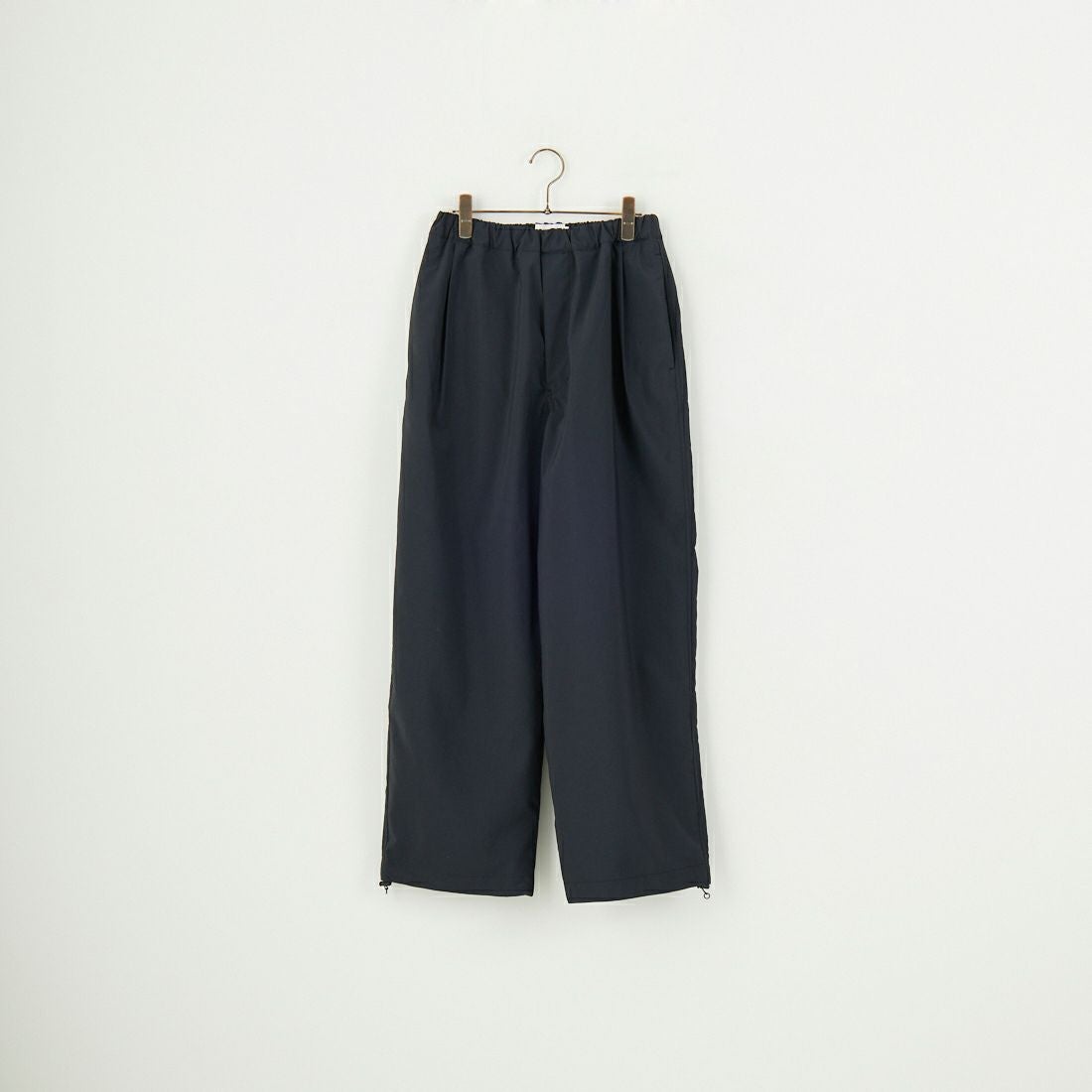 STILL BY HAND [スティルバイハンド] 別注 ドローコード付きワンタックパンツ [2501JF-EX03-JF] INK BLACK