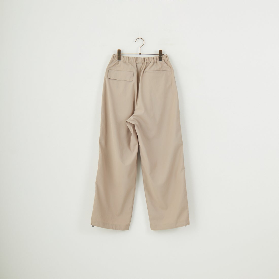 STILL BY HAND [スティルバイハンド] 別注 ドローコード付きワンタックパンツ [2501JF-EX03-JF] BEIGE