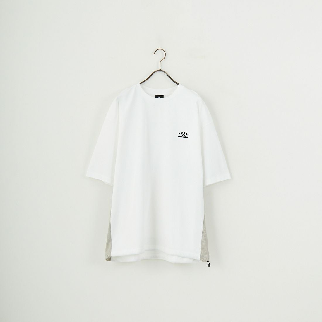 UMBRO [アンブロ] 別注 ワンポイントロゴ メッシュ切替Tシャツ [KBT101-NK-01-JF] WHITE