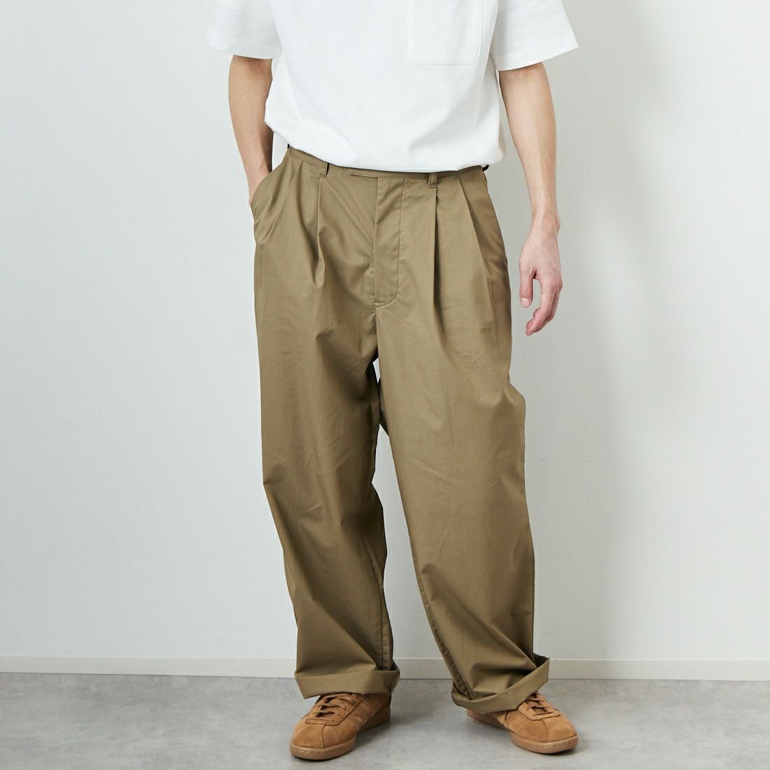 KHAKI BEIG&&モデル身長：168cm 着用サイズ：46&&