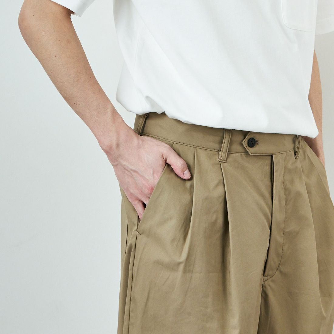STILL BY HAND [スティルバイハンド] 別注 中太ストレートパンツ [2501JF-EX04-JF] KHAKI BEIG
