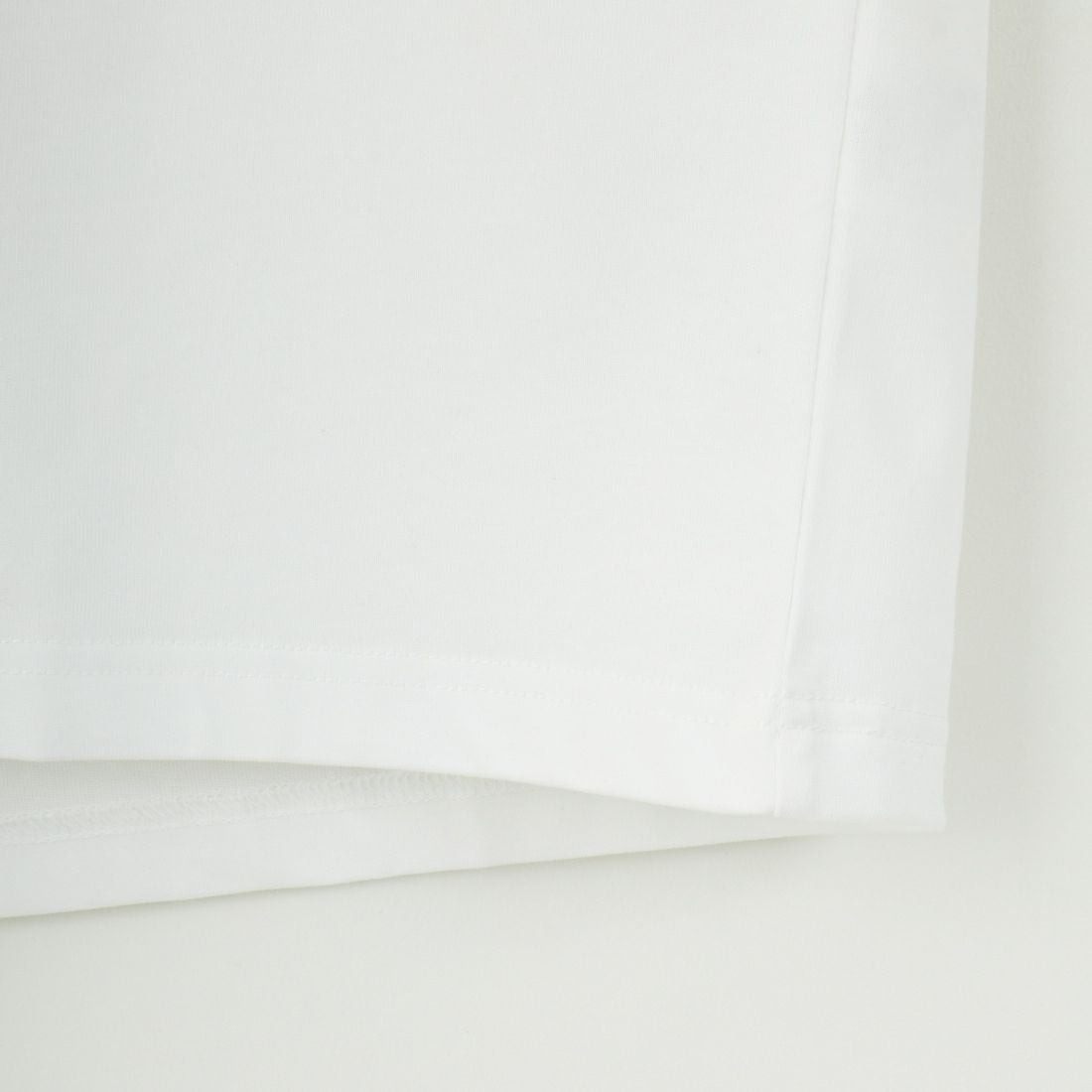 UMBRO [アンブロ] 別注 バックプリントTシャツ [KBT101-NK-03-JF] WHITE