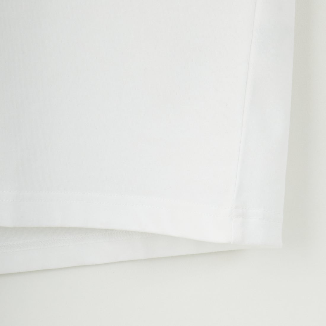UMBRO [アンブロ] 別注 バックプリントTシャツ [KBT101-NK-03-JF] WHITE