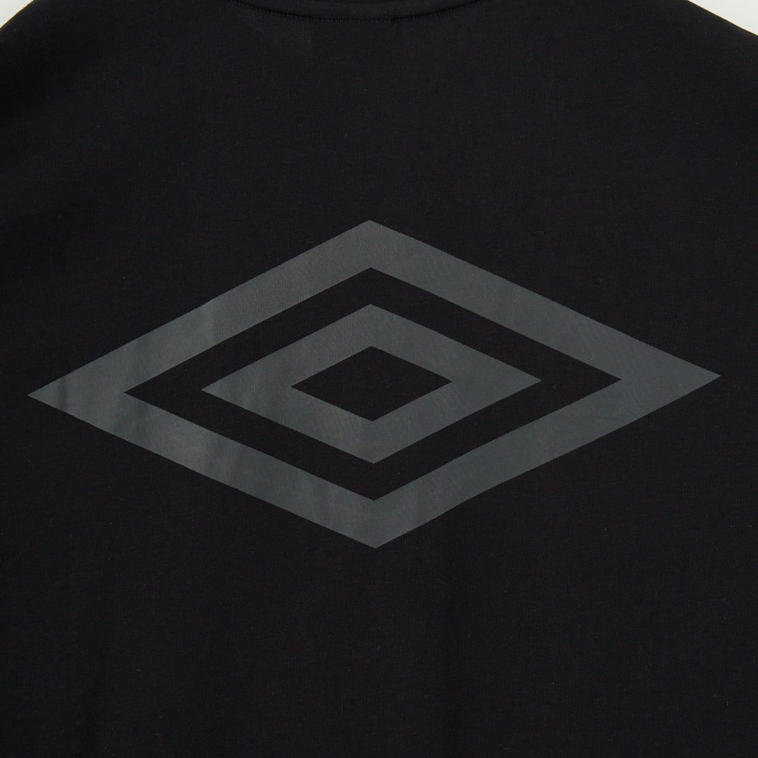 UMBRO [アンブロ] 別注 バックプリントTシャツ [KBT101-NK-03-JF] BLACK
