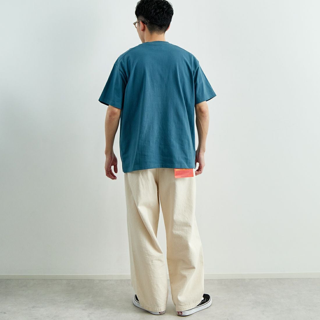 THE FOX [ザフォックス] 別注 ワンポイントロゴワッペン ポケットTシャツ [JFU25SS-11-JF] BLUE &&モデル身長：168cm 着用サイズ：M&&