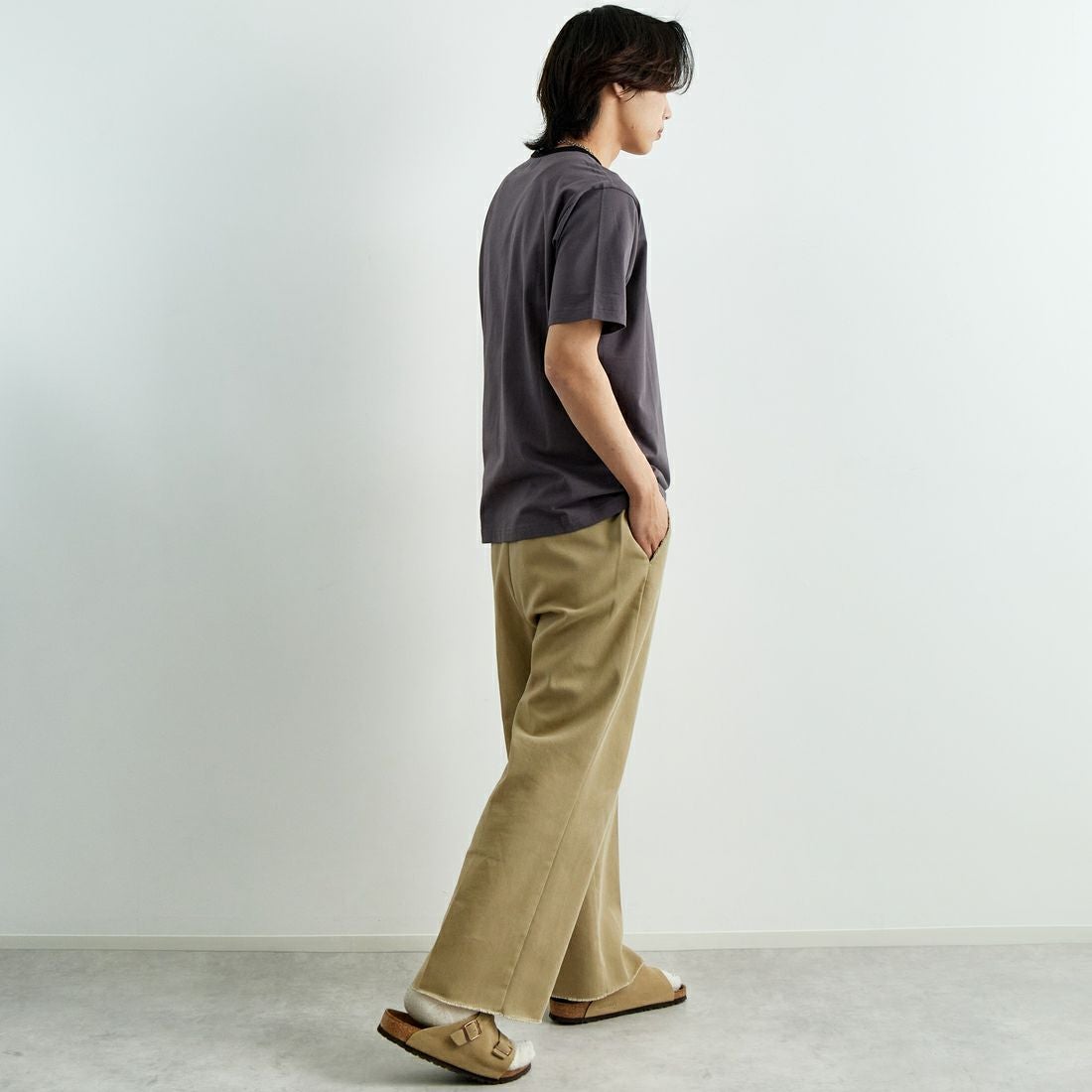 THE FOX [ザフォックス] 別注 ワンポイントロゴワッペン リンガーTシャツ [JFU25SS-10-JF] CHAR/BLK &&モデル身長：179cm 着用サイズ：L&&