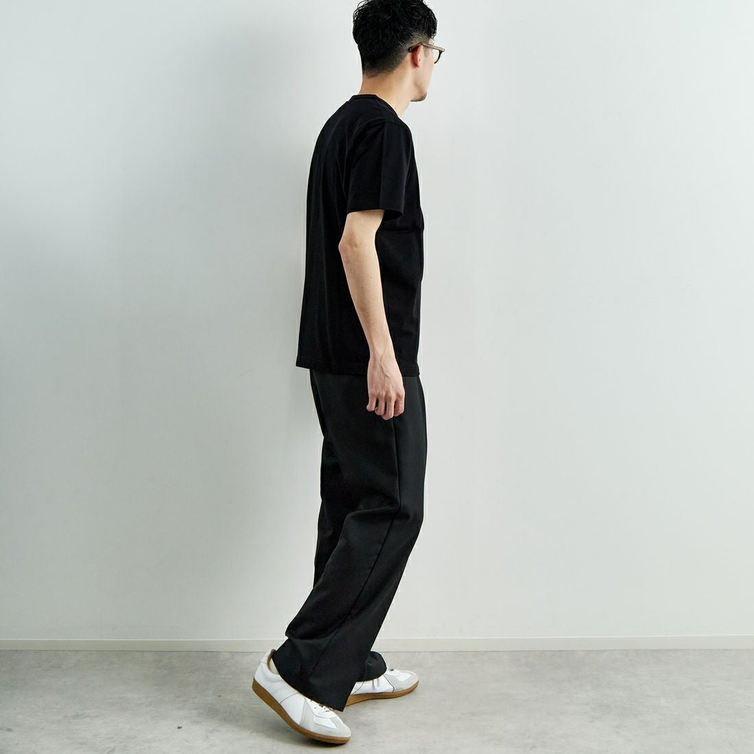 THE FOX [ザフォックス] 別注 ワンポイントロゴワッペン リンガーTシャツ [JFU25SS-10-JF] BLACK &&モデル身長：168cm 着用サイズ：M&&