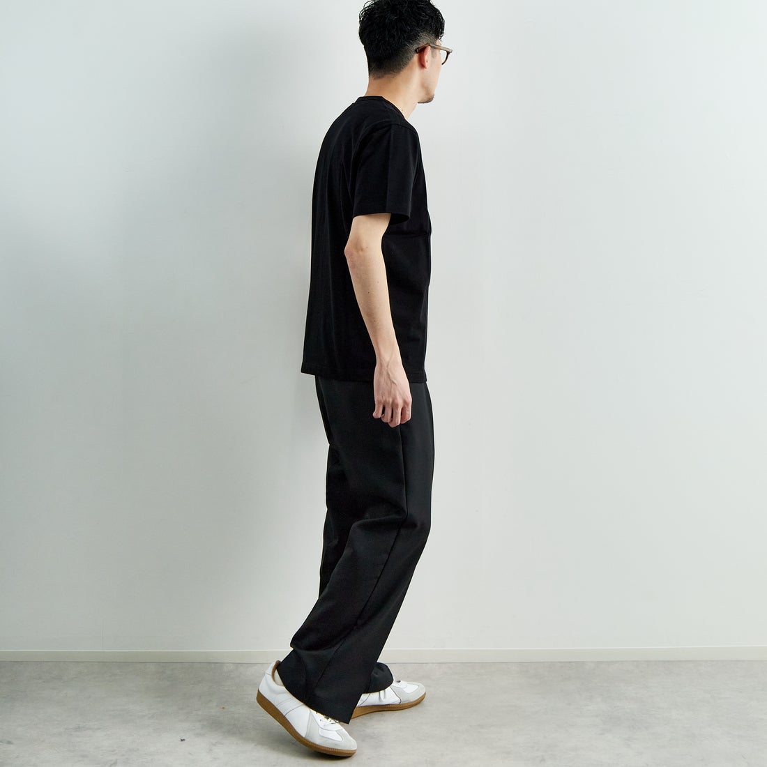 THE FOX [ザフォックス] 別注 ワンポイントロゴワッペン リンガーTシャツ [JFU25SS-10-JF] BLACK &&モデル身長：168cm 着用サイズ：M&&