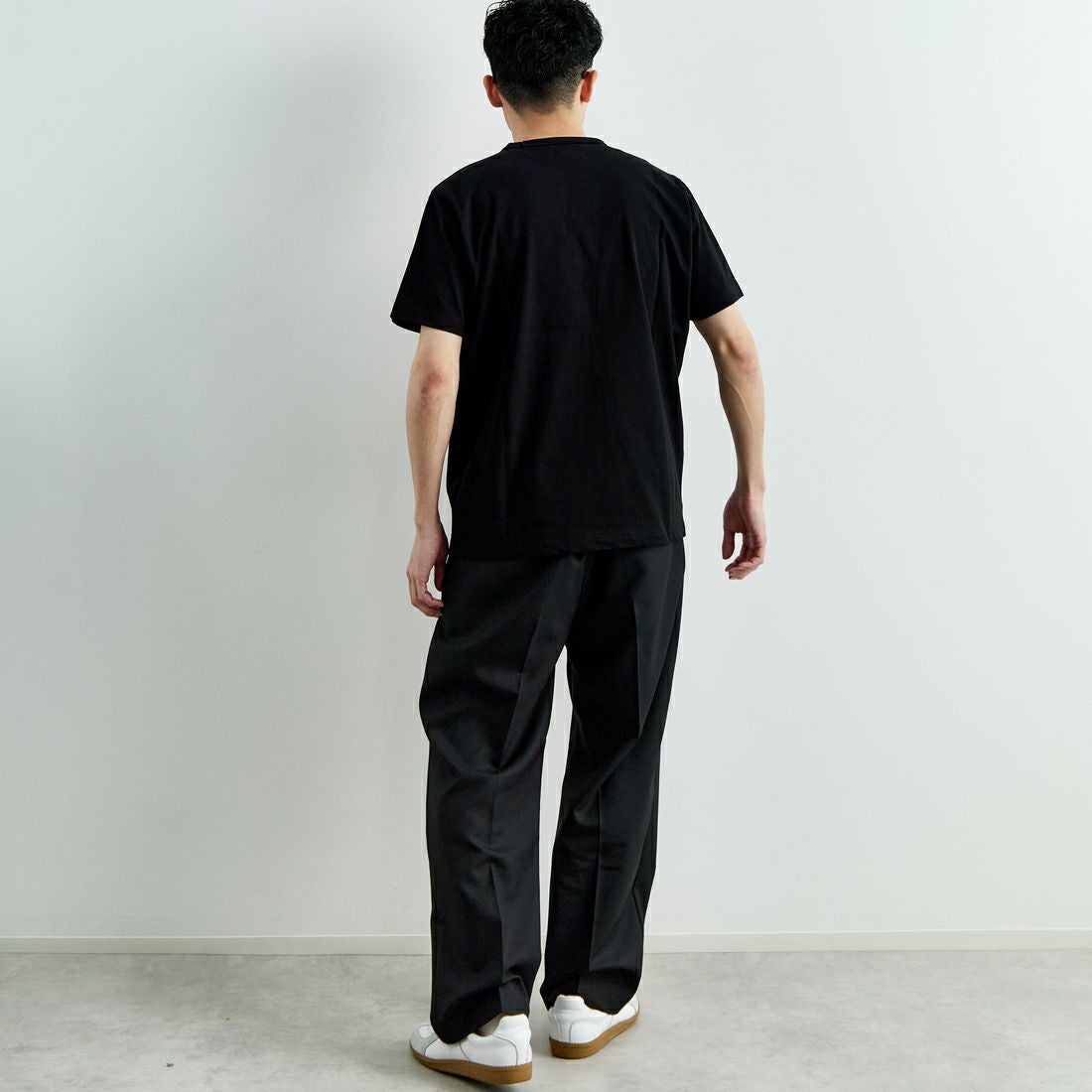 THE FOX [ザフォックス] 別注 ワンポイントロゴワッペン リンガーTシャツ [JFU25SS-10-JF] BLACK &&モデル身長：168cm 着用サイズ：M&&