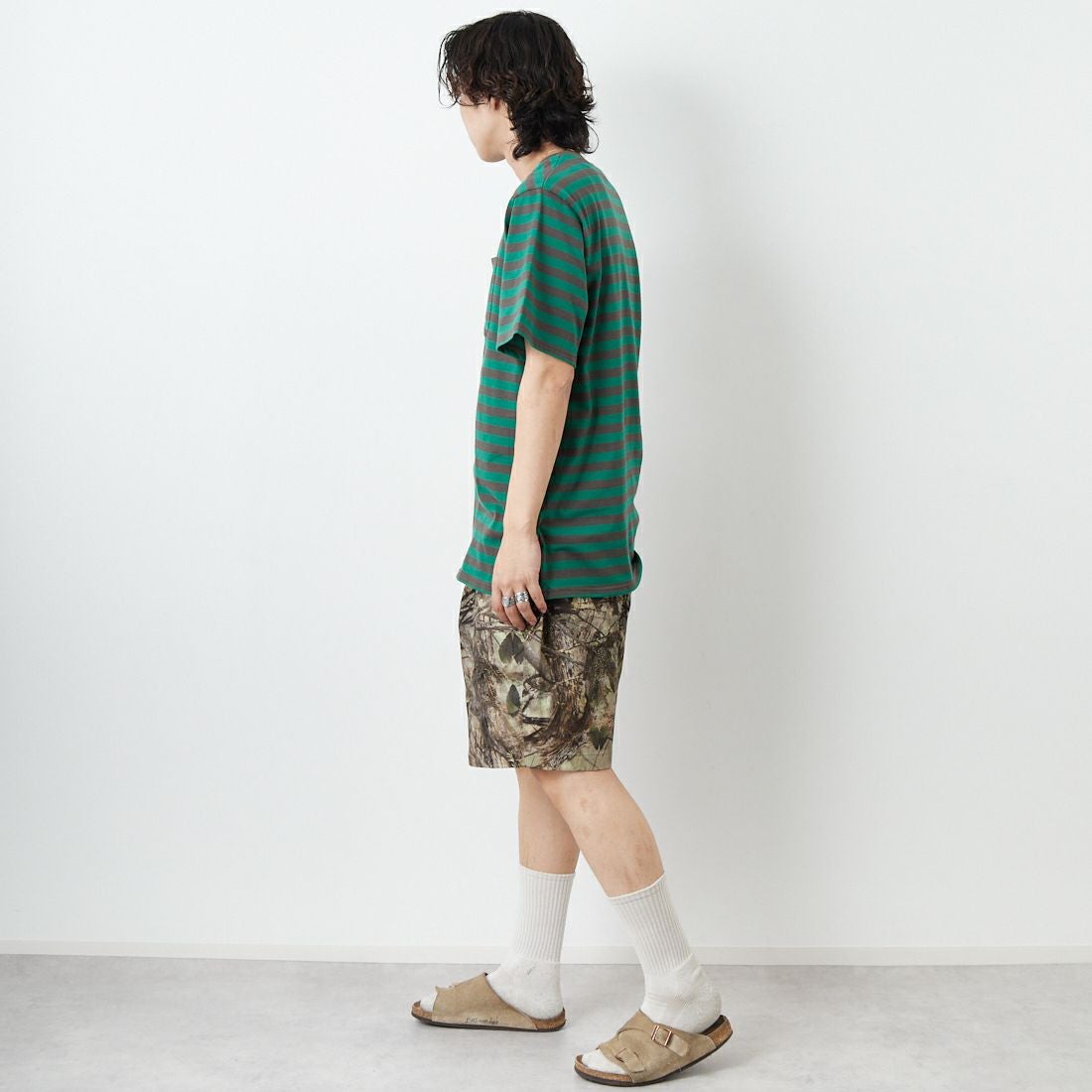 South2West8 [サウスツーウエストエイト] ショートスリーブラウンドポケットTシャツ [QV664] A GREEN &&モデル身長：179cm 着用サイズ：M&&