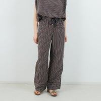 BROWN&&モデル身長：160cm 着用サイズ：F&&