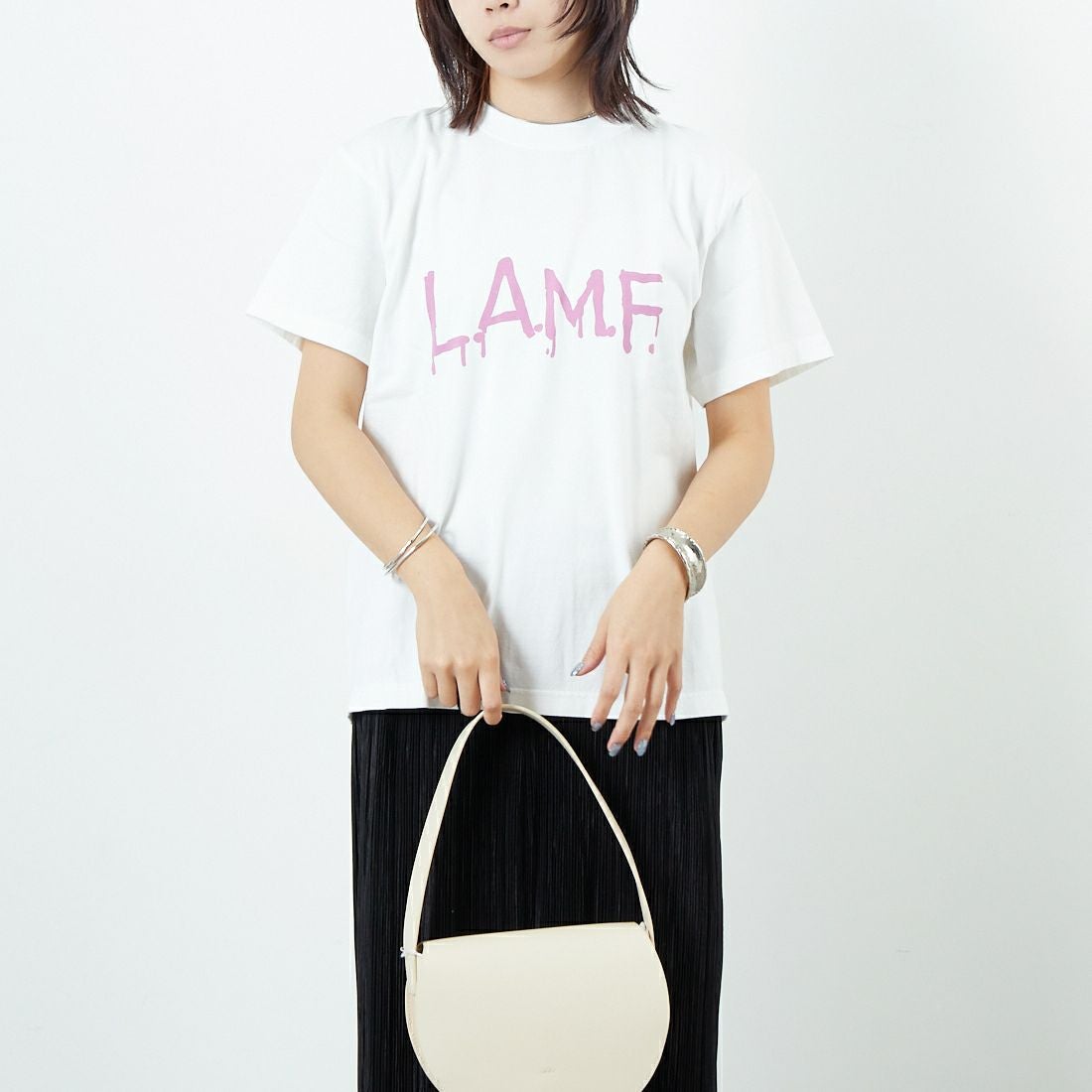 01 WHITE&&モデル身長：167cm 着用サイズ：S&&