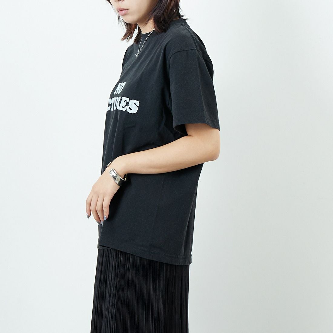 WORN FREE [ウォーン フリー] ブロンディTシャツ NO PICTURES [WFR-VTG-000013] 09 BLACK &&モデル身長：167cm 着用サイズ：S&&