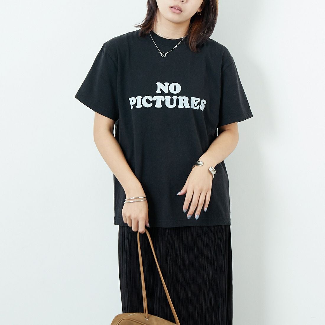 WORN FREE [ウォーン フリー] ブロンディTシャツ NO PICTURES [WFR-VTG-000013] 09 BLACK &&モデル身長：167cm 着用サイズ：S&&