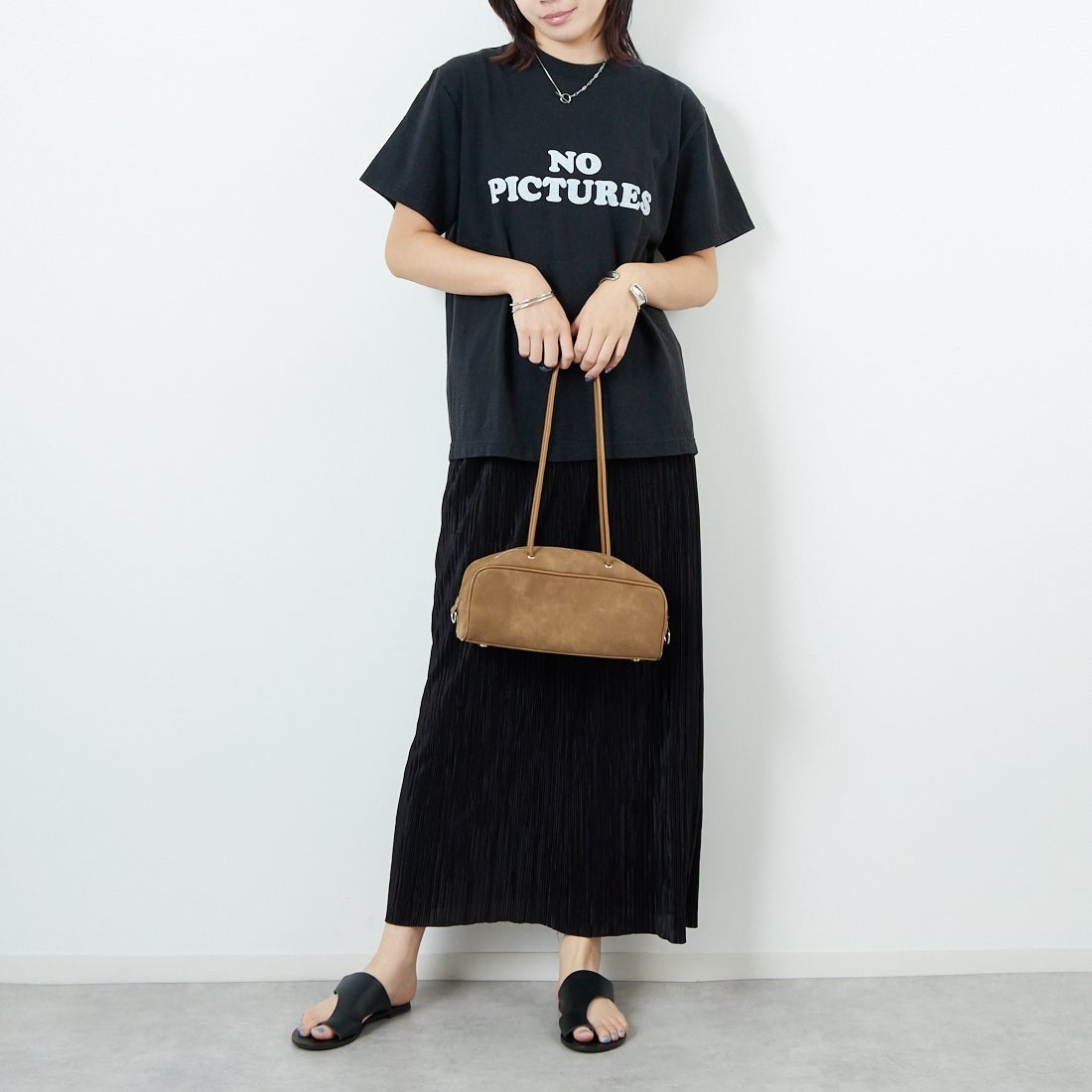 WORN FREE [ウォーン フリー] ブロンディTシャツ NO PICTURES [WFR-VTG-000013] 09 BLACK &&モデル身長：167cm 着用サイズ：S&&