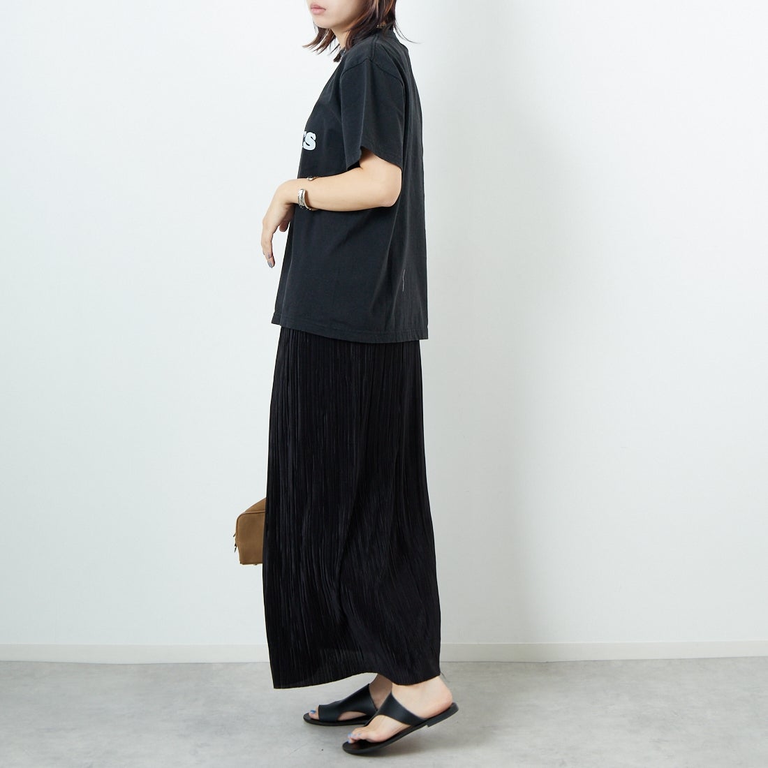 WORN FREE [ウォーン フリー] ブロンディTシャツ NO PICTURES [WFR-VTG-000013] 09 BLACK &&モデル身長：167cm 着用サイズ：S&&
