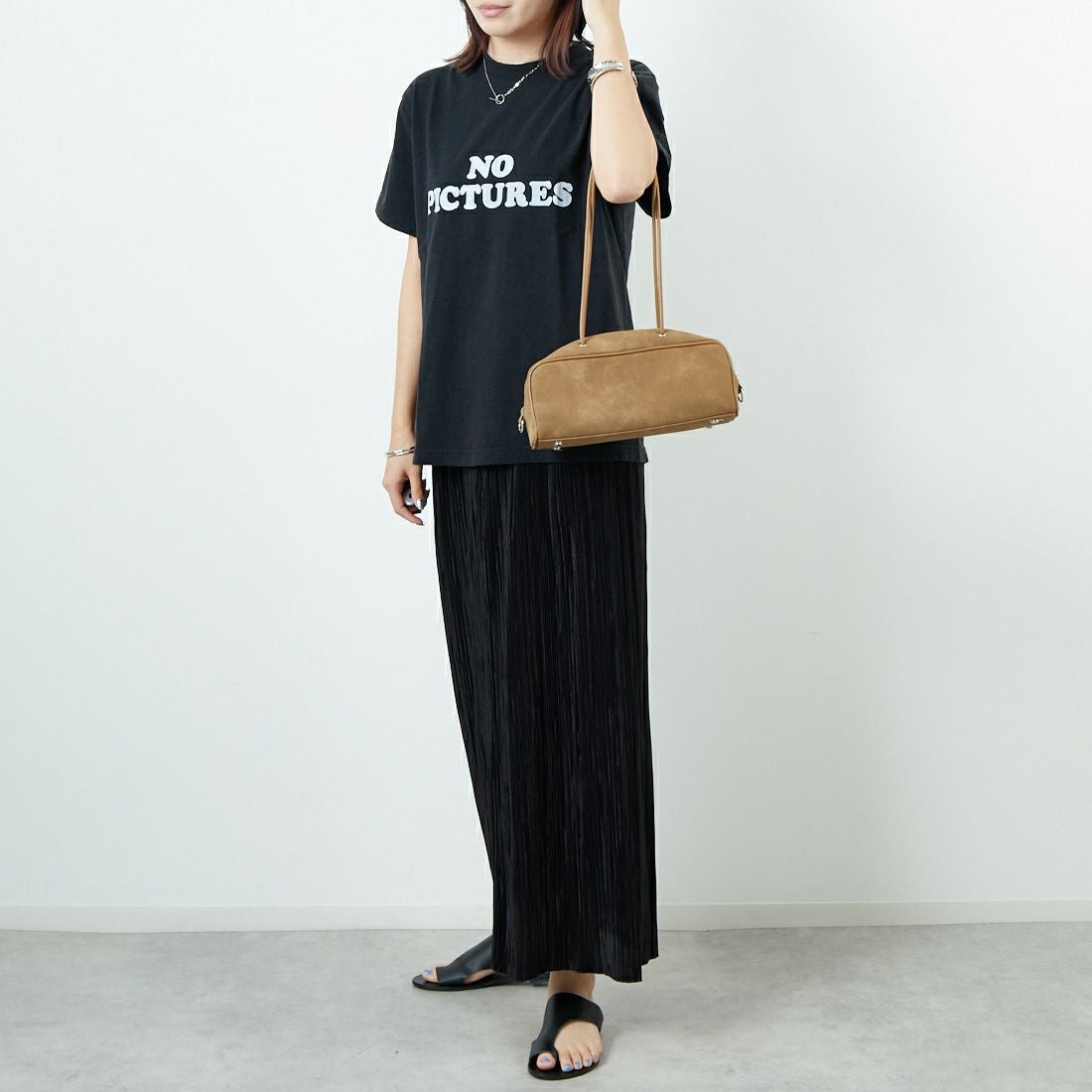 WORN FREE [ウォーン フリー] ブロンディTシャツ NO PICTURES [WFR-VTG-000013] 09 BLACK &&モデル身長：167cm 着用サイズ：S&&