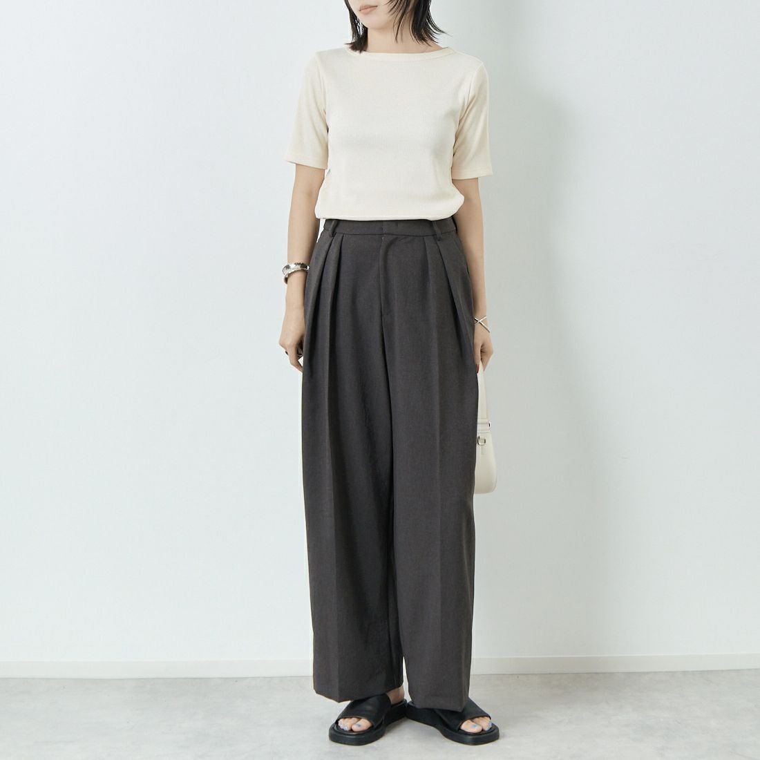 Jeans Factory Clothes [ジーンズファクトリークローズ] ミックスラメ テレコTシャツ [21255055] 031 ｵﾌ &&モデル身長：167cm 着用サイズ：38&&