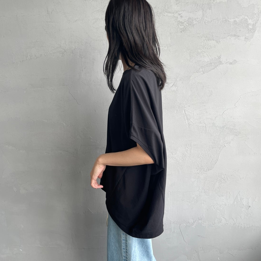 mizuiro ind [ミズイロインド] コクーンワイドプルオーバー [1-210057] 99 BLACK &&モデル身長：160cm 着用サイズ：F&&