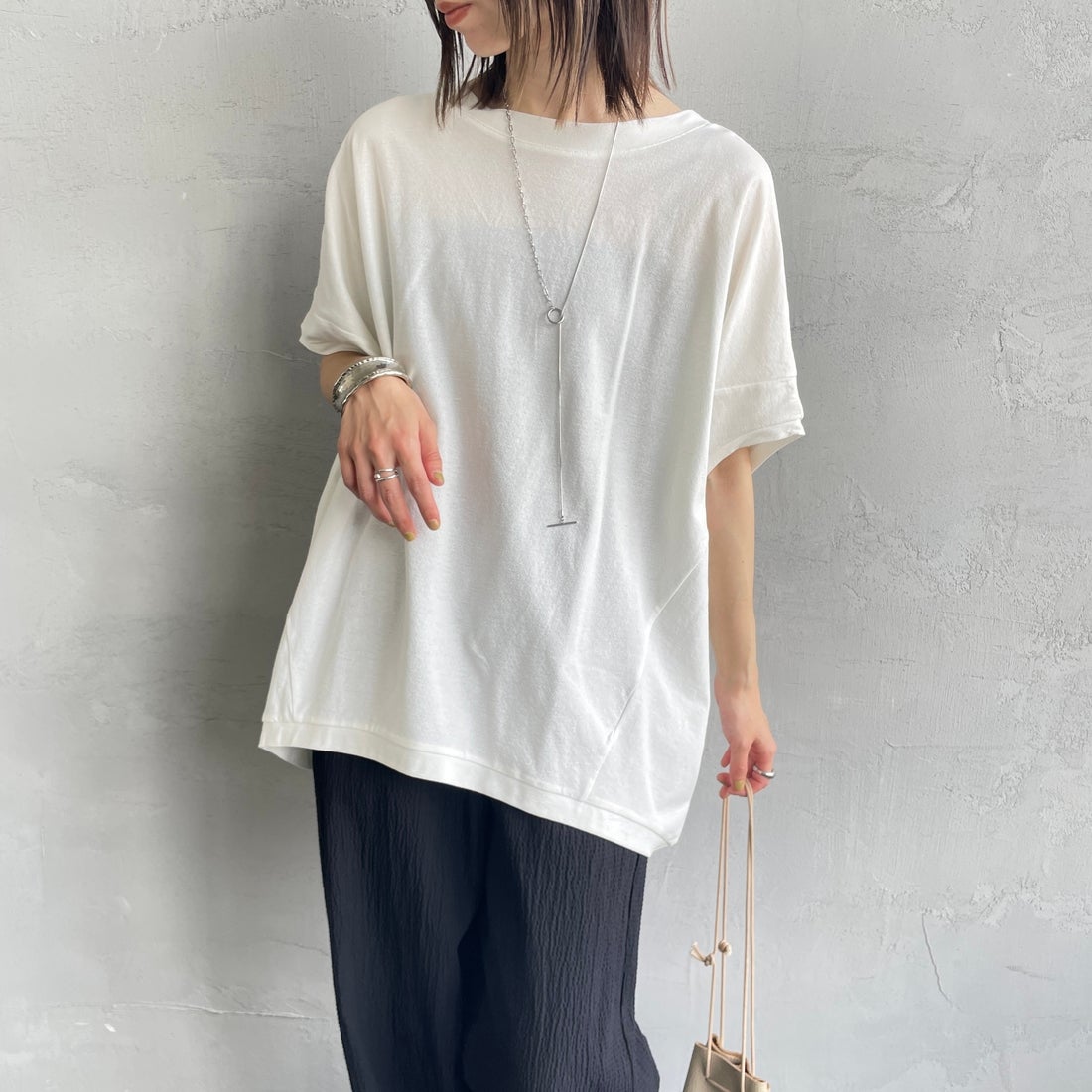 mizuiro ind [ミズイロインド] コクーンワイドプルオーバー [1-210057] 11 O.WHITE &&モデル身長：158cm 着用サイズ：F&&