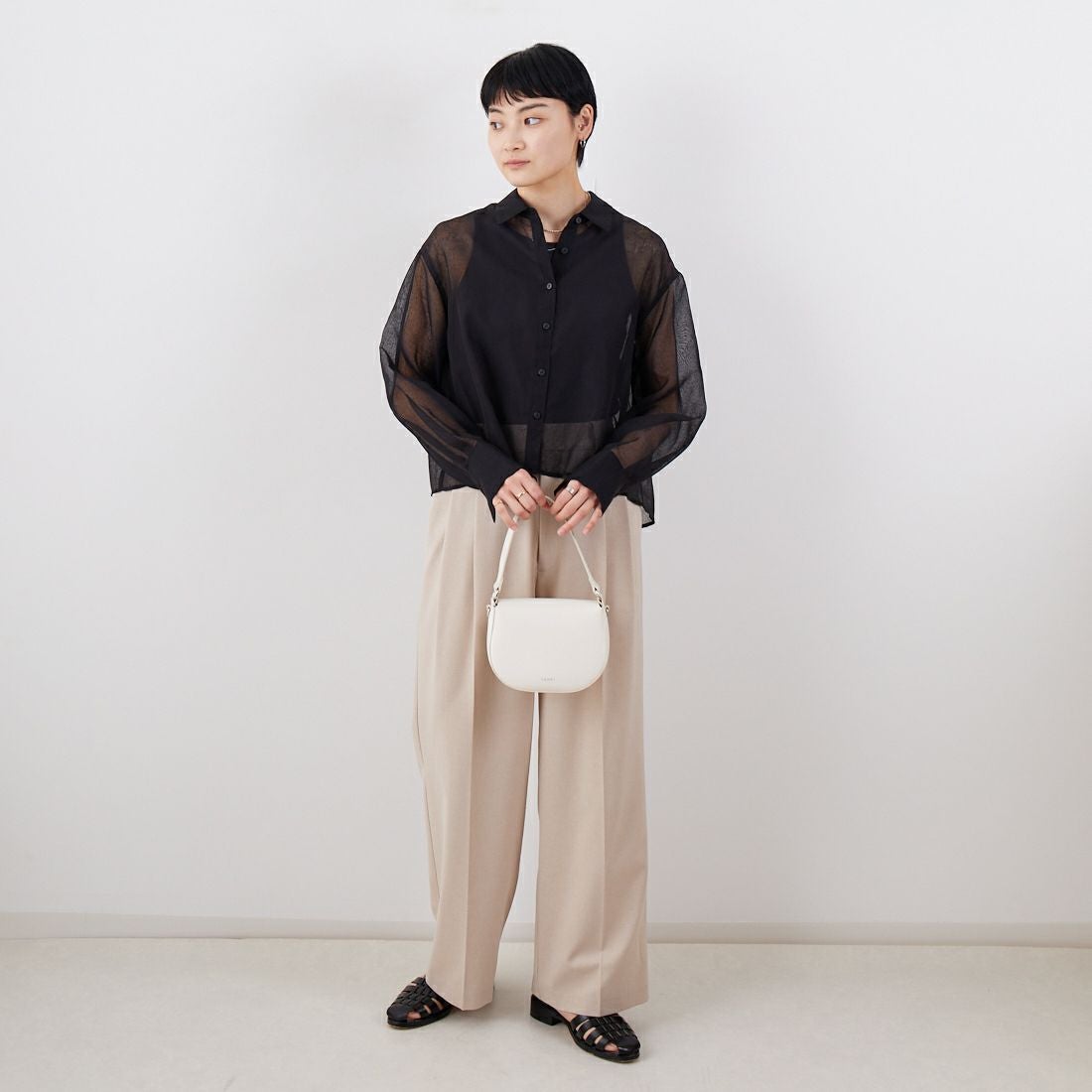 Jf Ready Made [ジェイエフレディメイド] シアーリネンライクブラウス [755110] 03 ﾌﾞﾗｯｸ &&モデル身長：160cm 着用サイズ：F&&