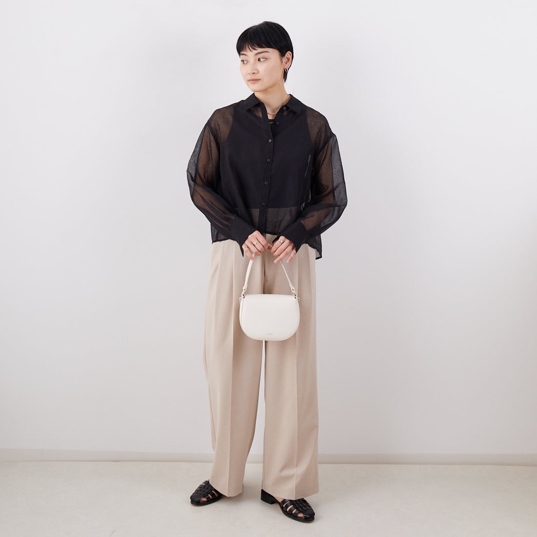 Jf Ready Made [ジェイエフレディメイド] シアーリネンライクブラウス [755110] 03 ﾌﾞﾗｯｸ &&モデル身長：160cm 着用サイズ：F&&