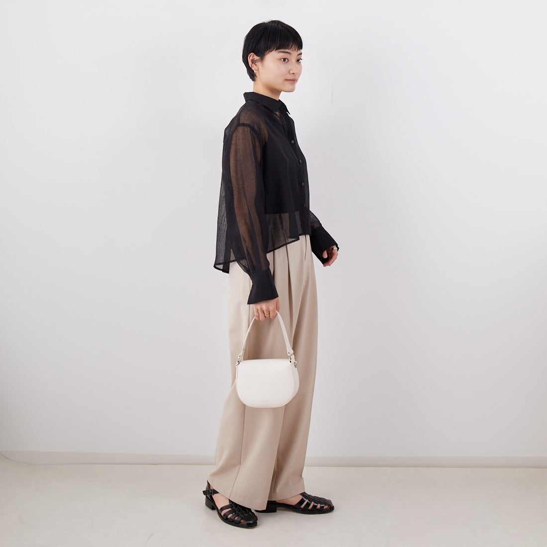 Jf Ready Made [ジェイエフレディメイド] シアーリネンライクブラウス [755110] 03 ﾌﾞﾗｯｸ &&モデル身長：160cm 着用サイズ：F&&