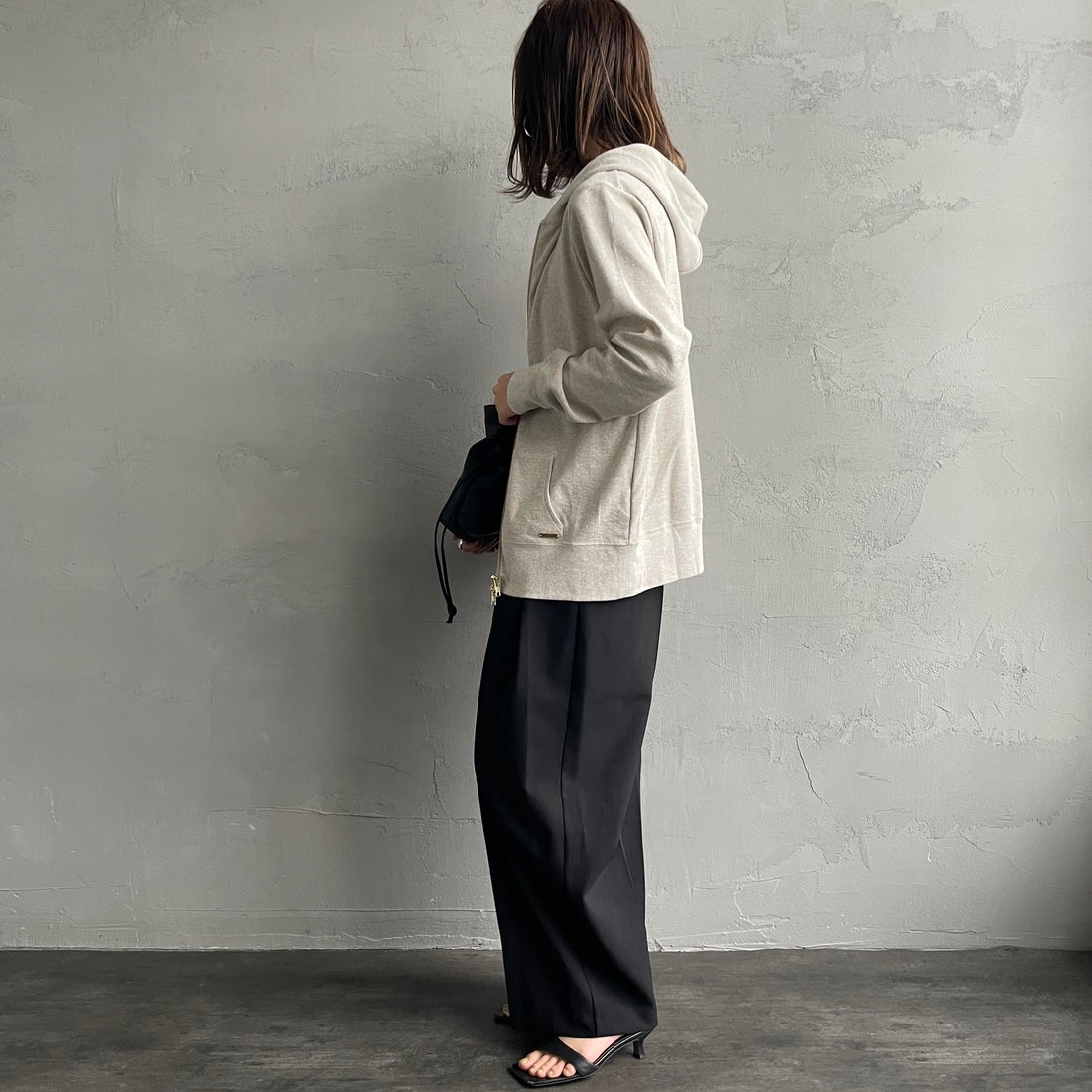 MICA&DEAL [マイカアンドディール] サーフパーカー [0125109054] OATMEAL &&モデル身長：158cm 着用サイズ：38&&